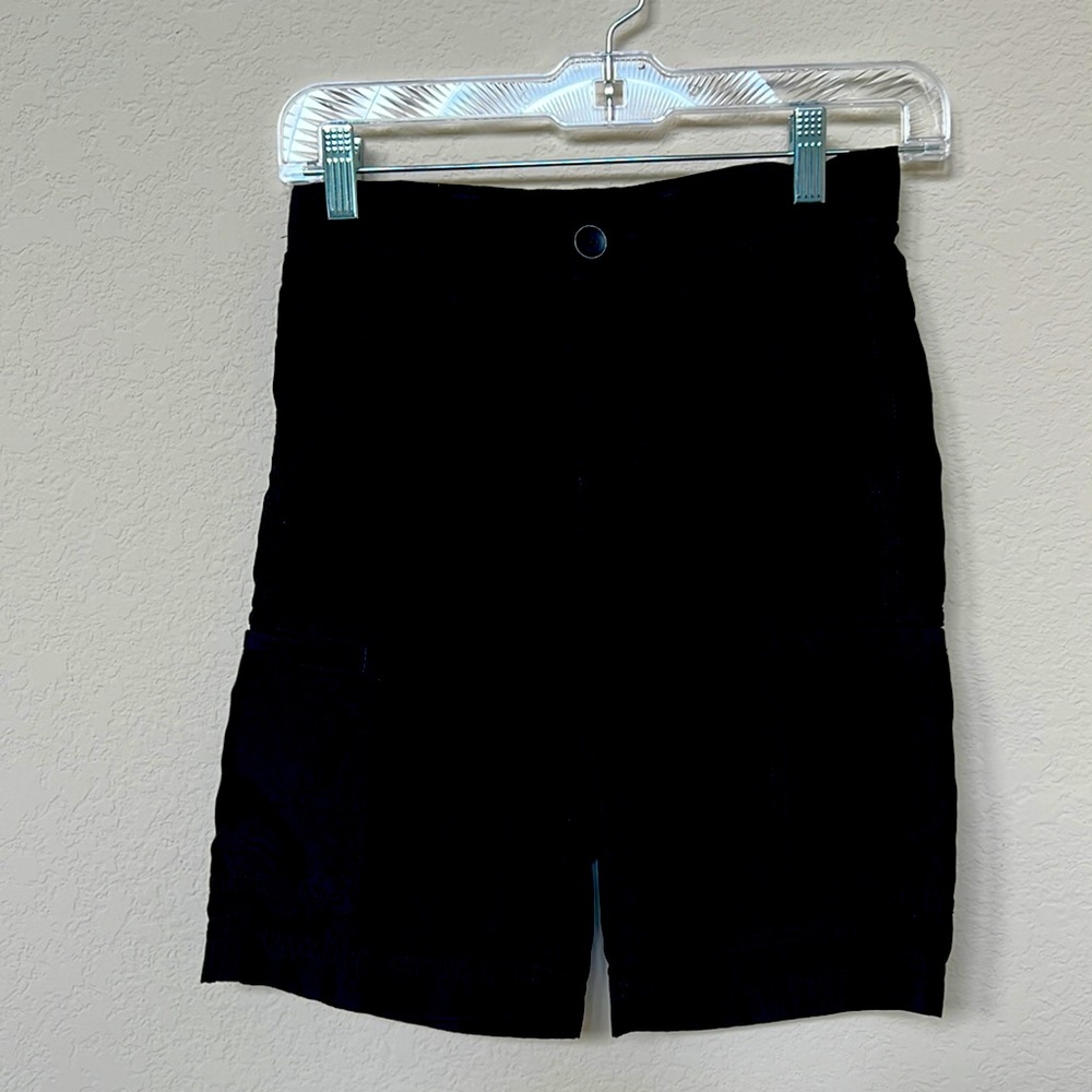 Boys black Tony Hawk shorts. Size 8